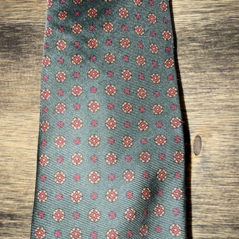Vintage Keys & Lockwood Pure Silk Men's Tie: Hand Sewn Geometric